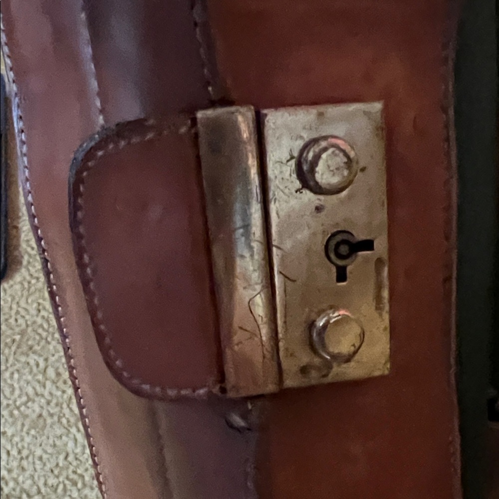 Dooney & Bourke Vintage "doctor-style" satchel - Picture 4 of 10